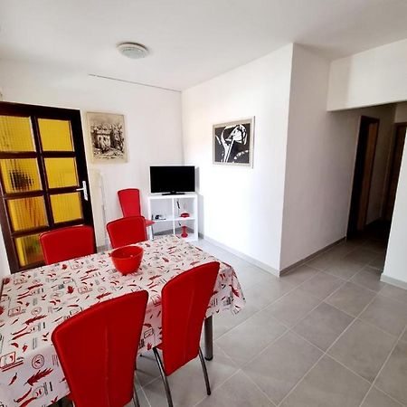 Apartmani Mw, Crveni Apartman 巴斯卡 外观 照片