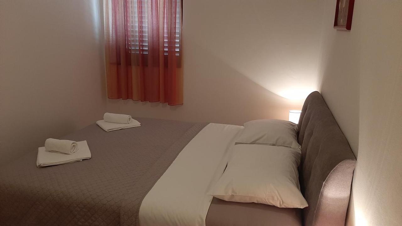 Apartmani Mw, Crveni Apartman 巴斯卡 外观 照片